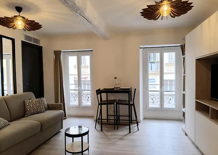 Apartament Seytour Place *