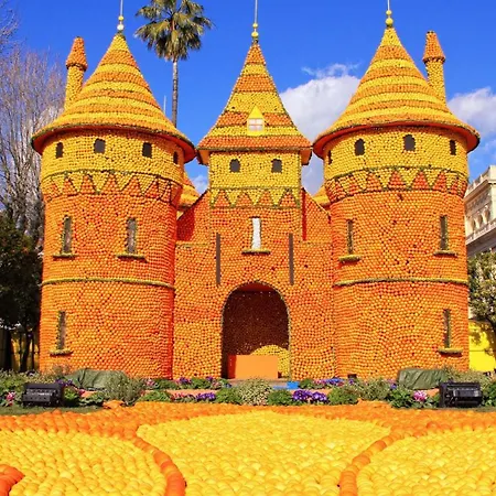 Апартаменты Seytour Place